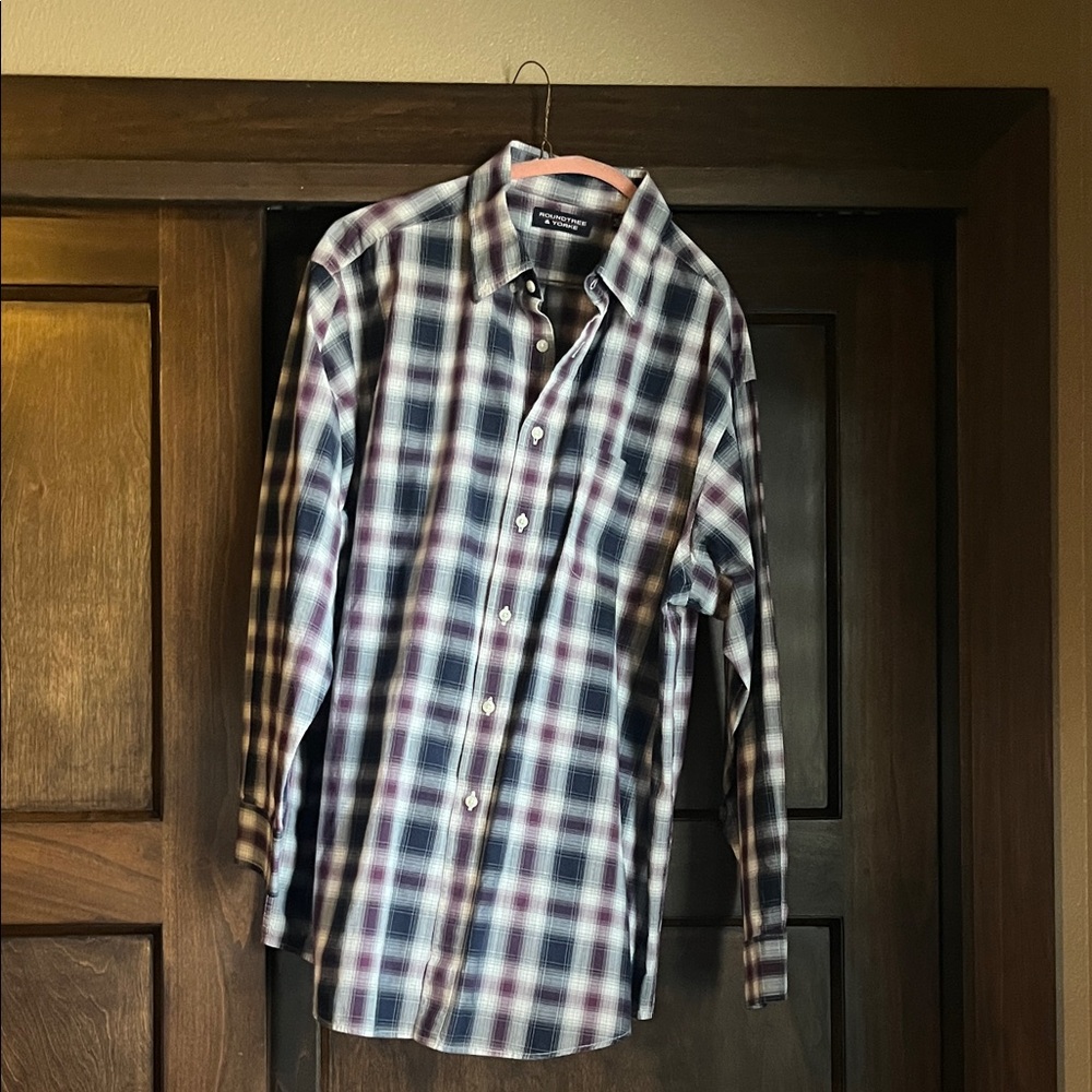 Roundtree & Yorke Multicolor Plaid Button-Down Shirt